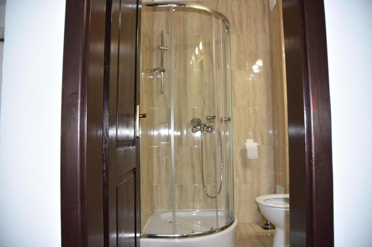 Hotel Casa Poienarilor Sîmbăta de Sus Zewnętrze zdjęcie
