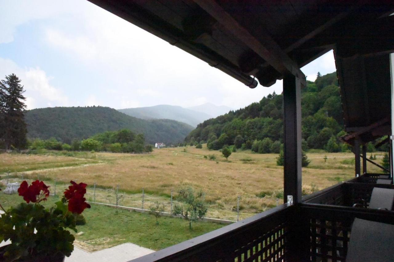 Hotel Casa Poienarilor Sîmbăta de Sus Zewnętrze zdjęcie