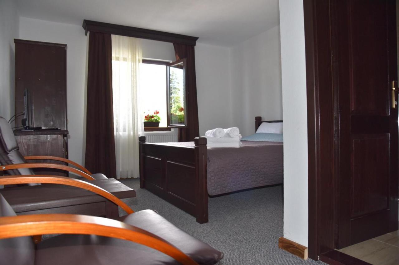 Hotel Casa Poienarilor Sîmbăta de Sus Zewnętrze zdjęcie